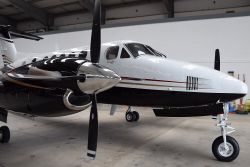 King Air 200 New Paint